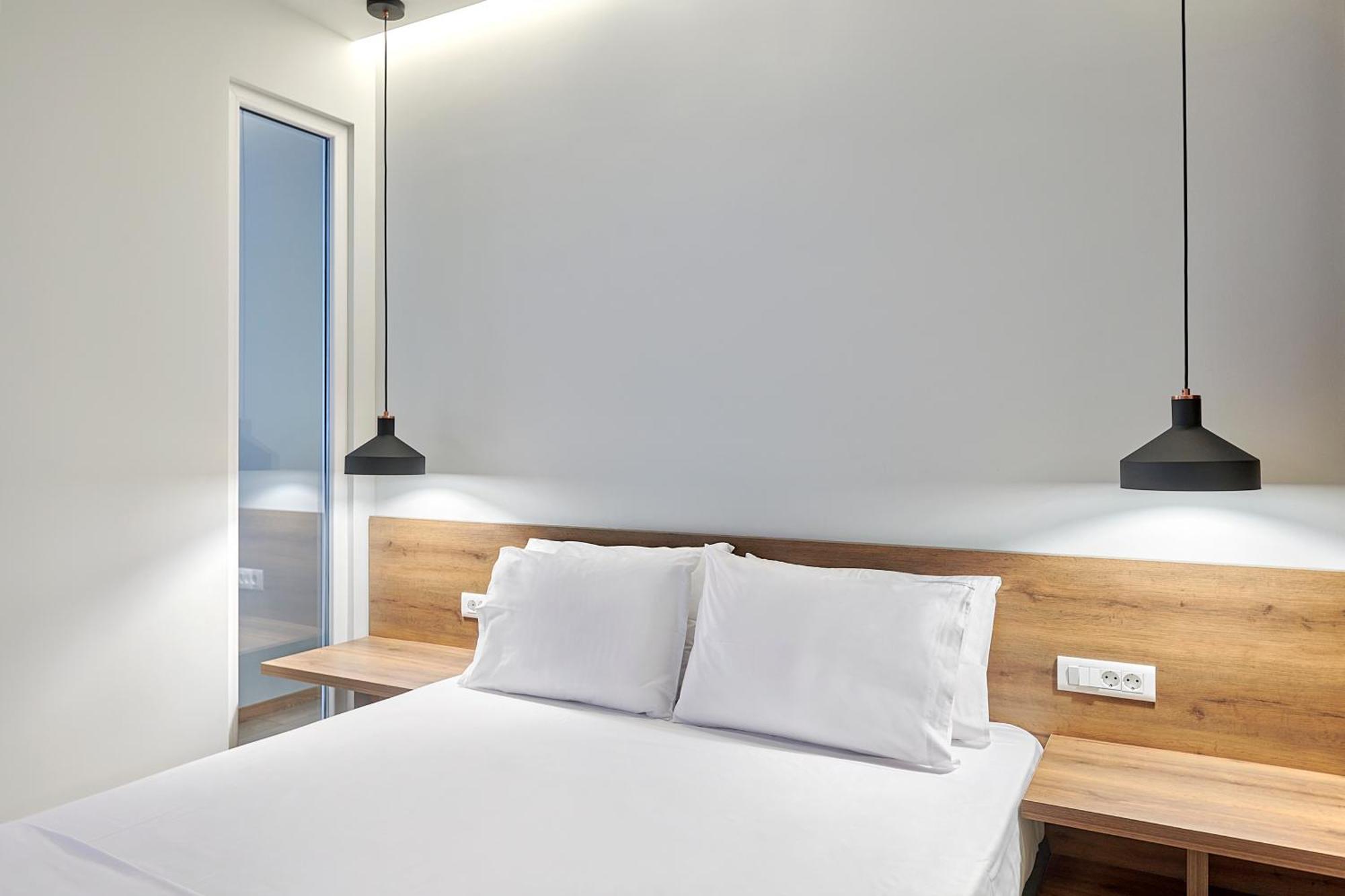 City-Center Apartment In Vibrant Monastiraki, Atenas Exterior foto