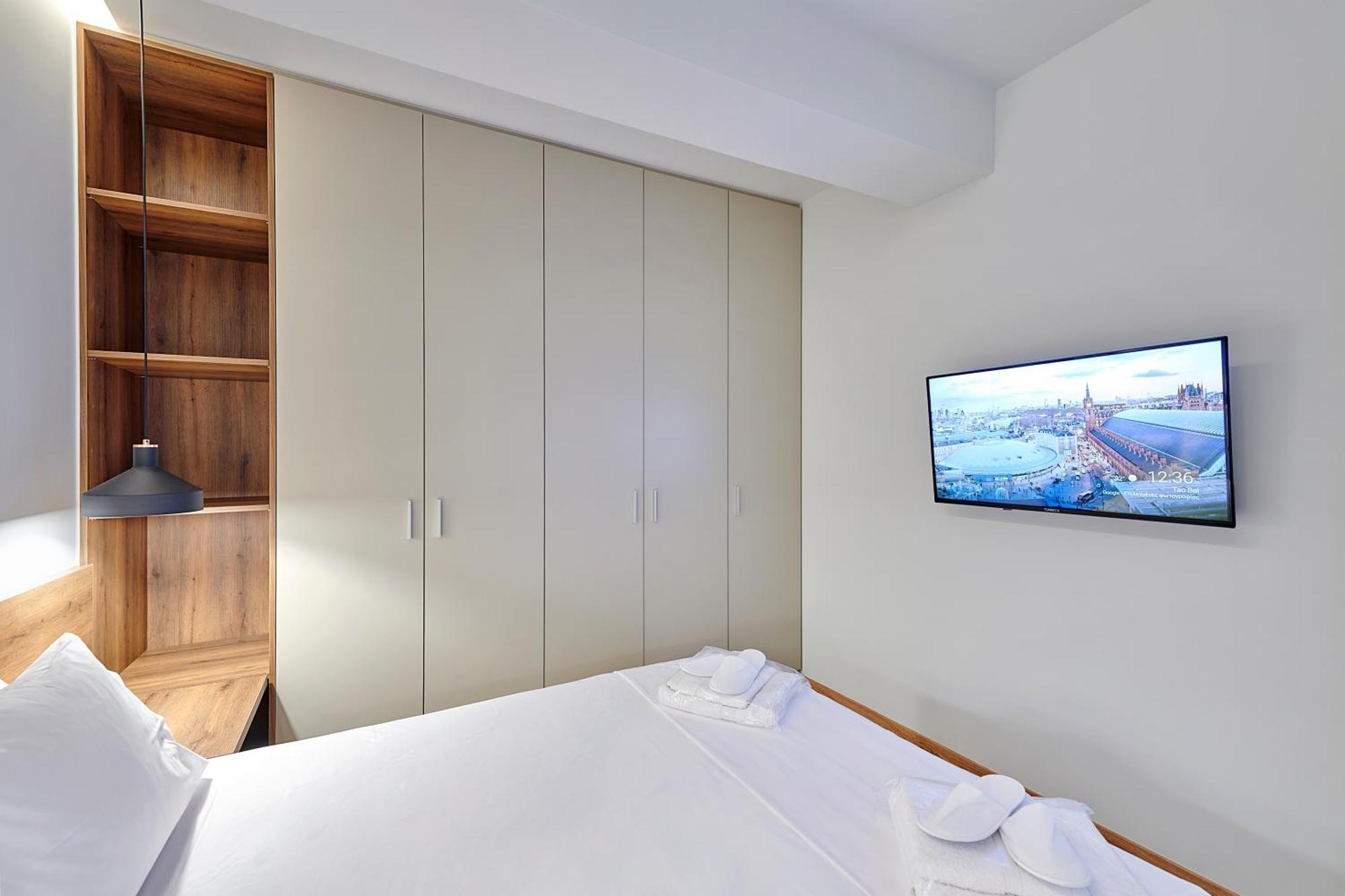 City-Center Apartment In Vibrant Monastiraki, Atenas Exterior foto