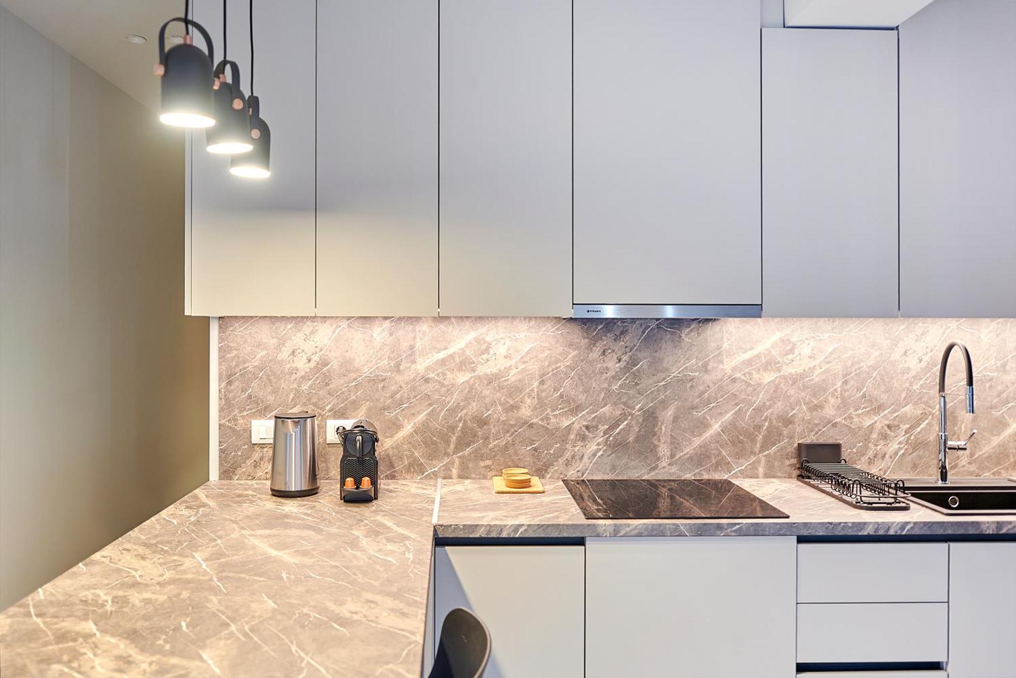 City-Center Apartment In Vibrant Monastiraki, Atenas Exterior foto